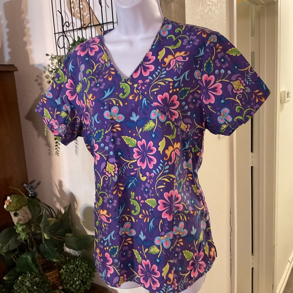 Floral V-Neck Women's Scrub Top.
